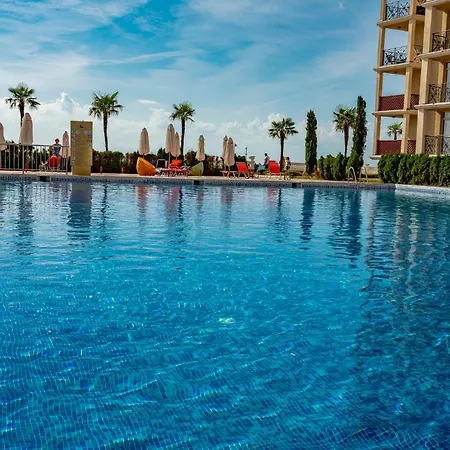 Menada Atrium דירה אלניטה