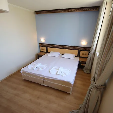 דירה Menada Atrium אלניטה