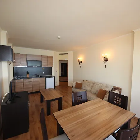 Menada Atrium דירה