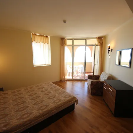 דירה Menada Atrium אלניטה