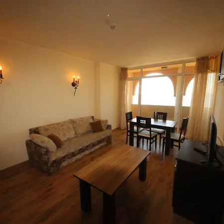 Menada Atrium * אלניטה