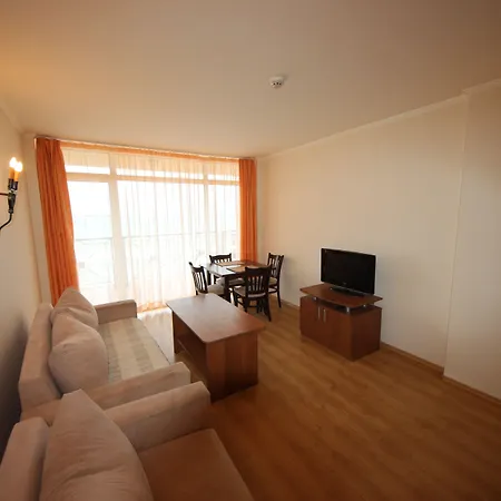 Menada Atrium דירה אלניטה