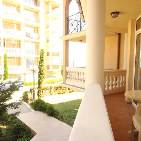 דירה Menada Atrium אלניטה