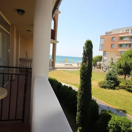 Menada Atrium דירה