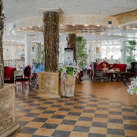 Menada Atrium * אלניטה