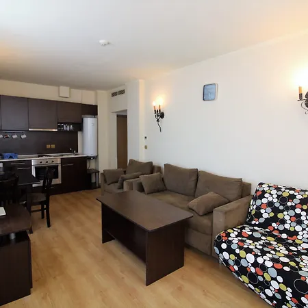 Menada Atrium דירה אלניטה