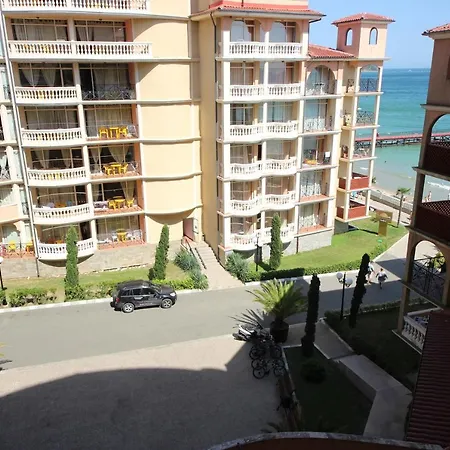 דירה Menada Atrium אלניטה