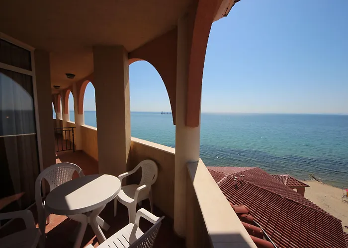 Menada Atrium Apartamento Elenite