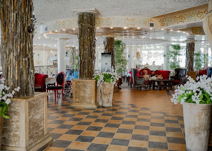 Menada Atrium * Elenite